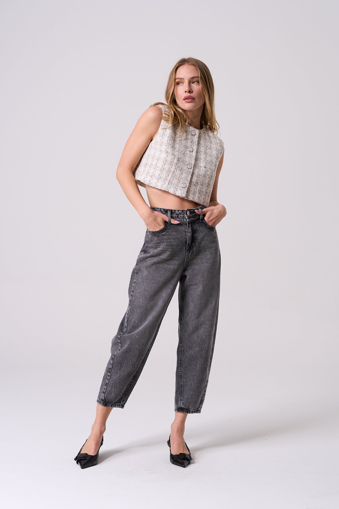 ★NEW★ HIGH RISE BALLOON FIT JEANS IN GREY